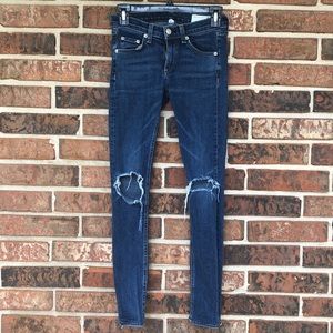 rag & bone | ripped knee‎ skinny jean in Vashon